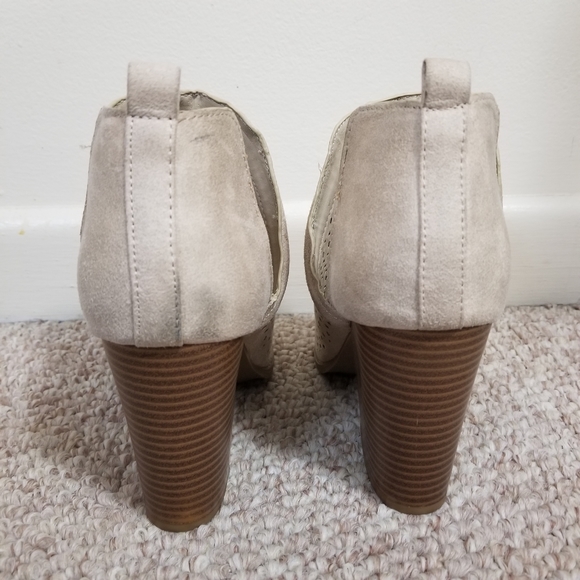 Tan Booties Peep Toe Laser Cut - Picture 2 of 5